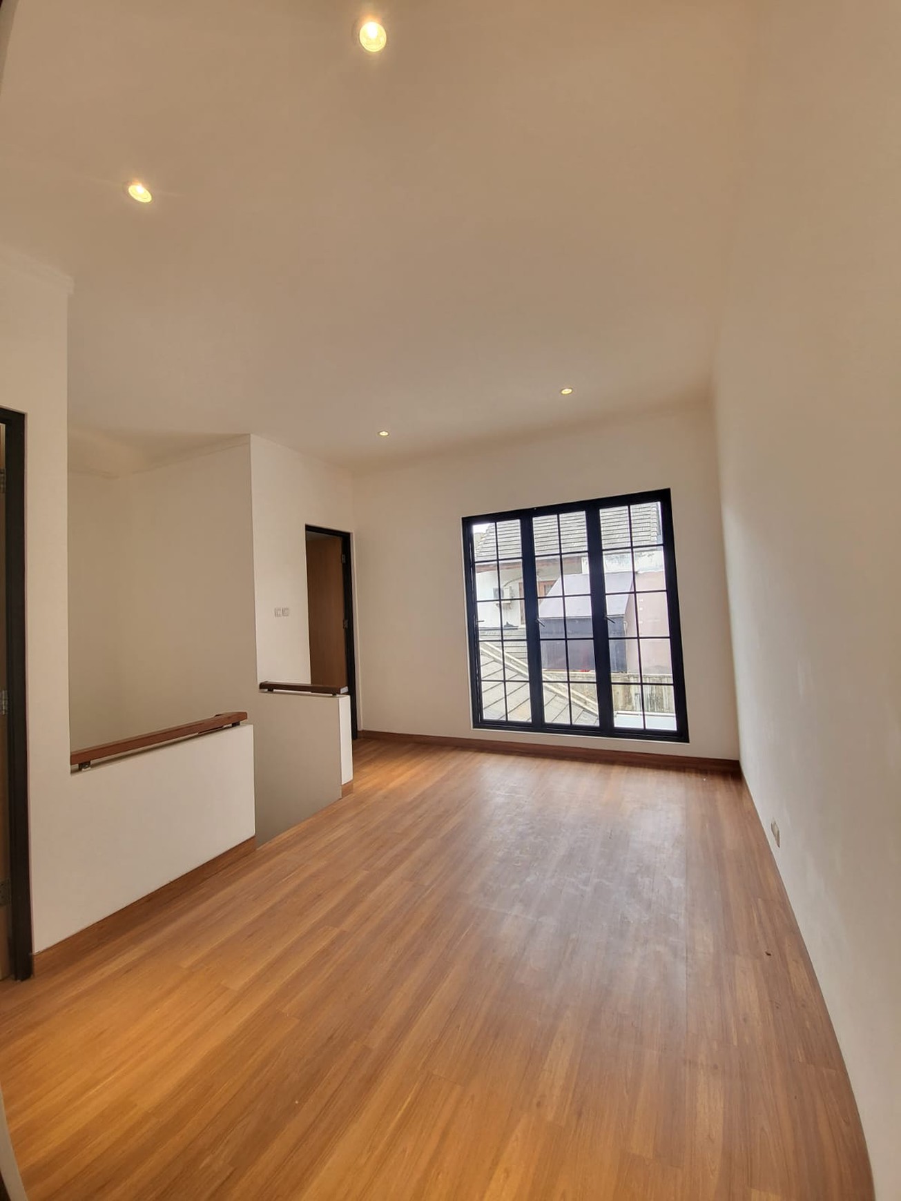 Rumah Brand New Minimalis Siap Huni Emerald Bintaro