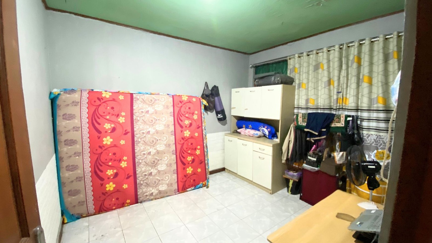 Rumah dengan tanah yang luas sangat cocok untuk lahan usaha dan investasi di Serpong