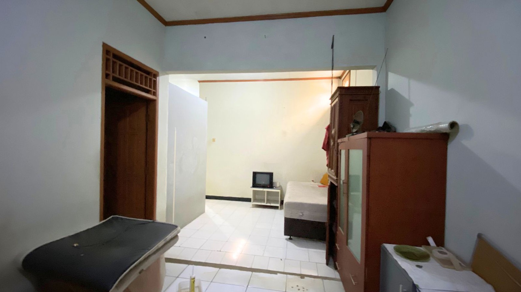 Rumah dengan tanah yang luas sangat cocok untuk lahan usaha dan investasi di Serpong
