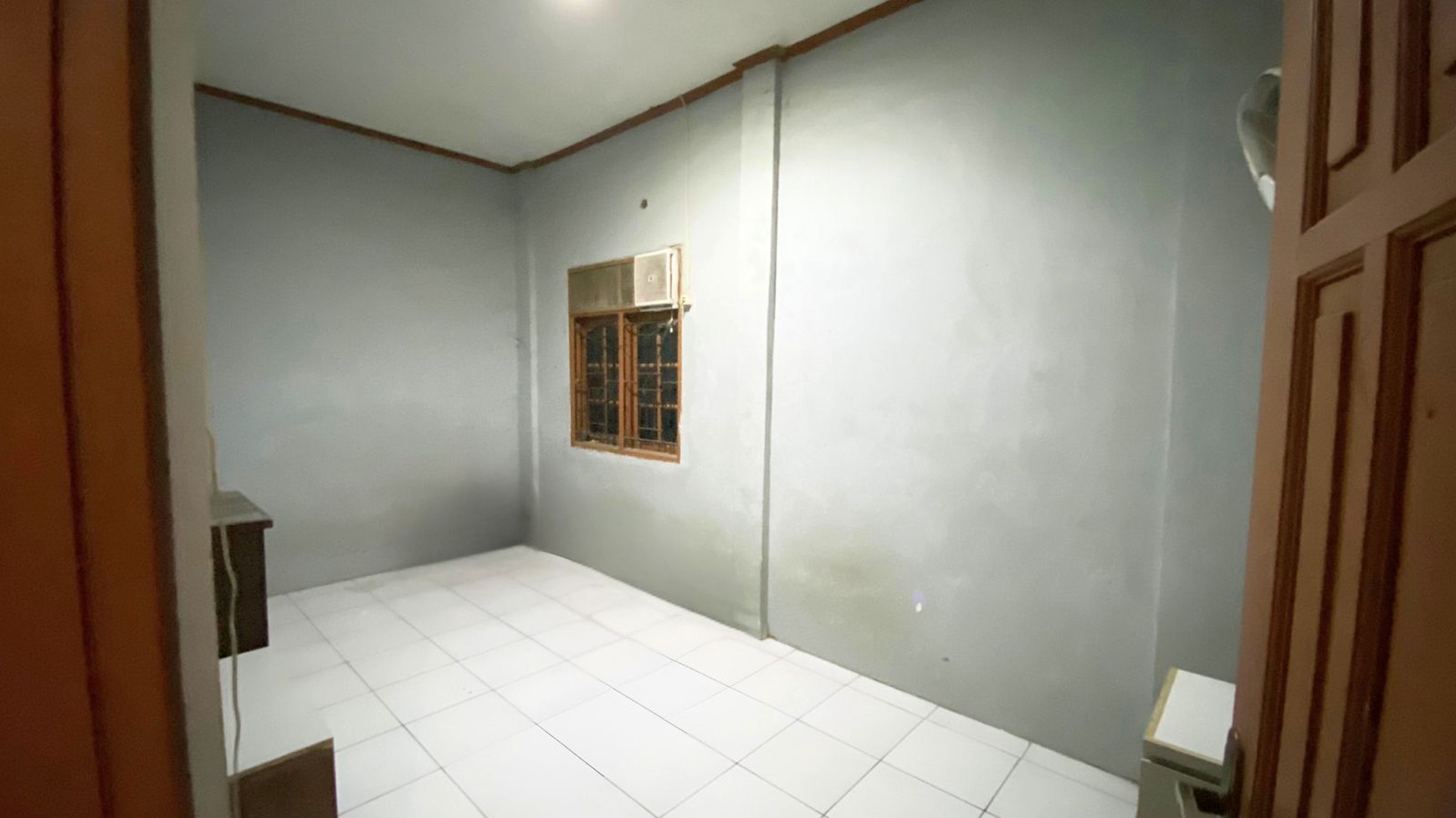Rumah dengan tanah yang luas sangat cocok untuk lahan usaha dan investasi di Serpong