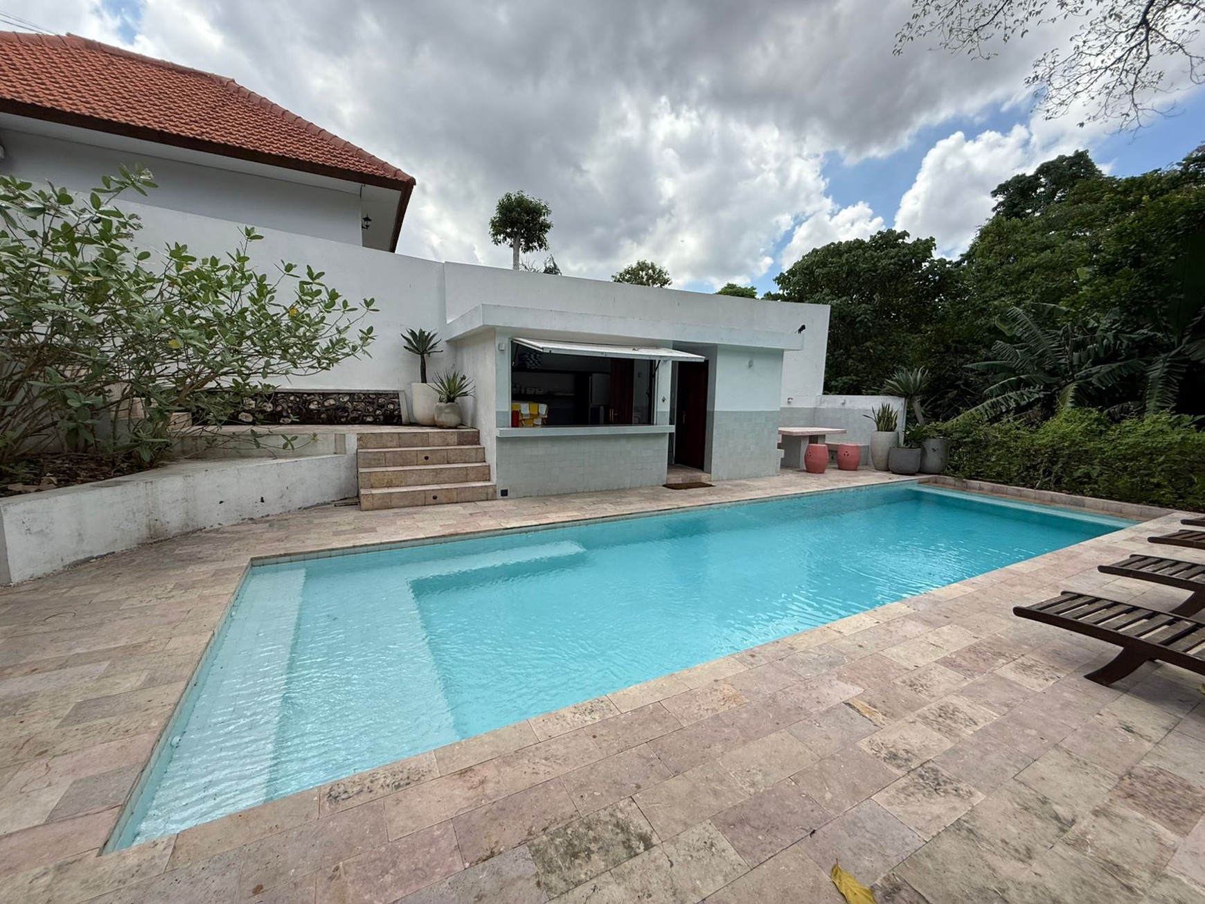 Prime Location Villa For Rent in Kerobokan Semer