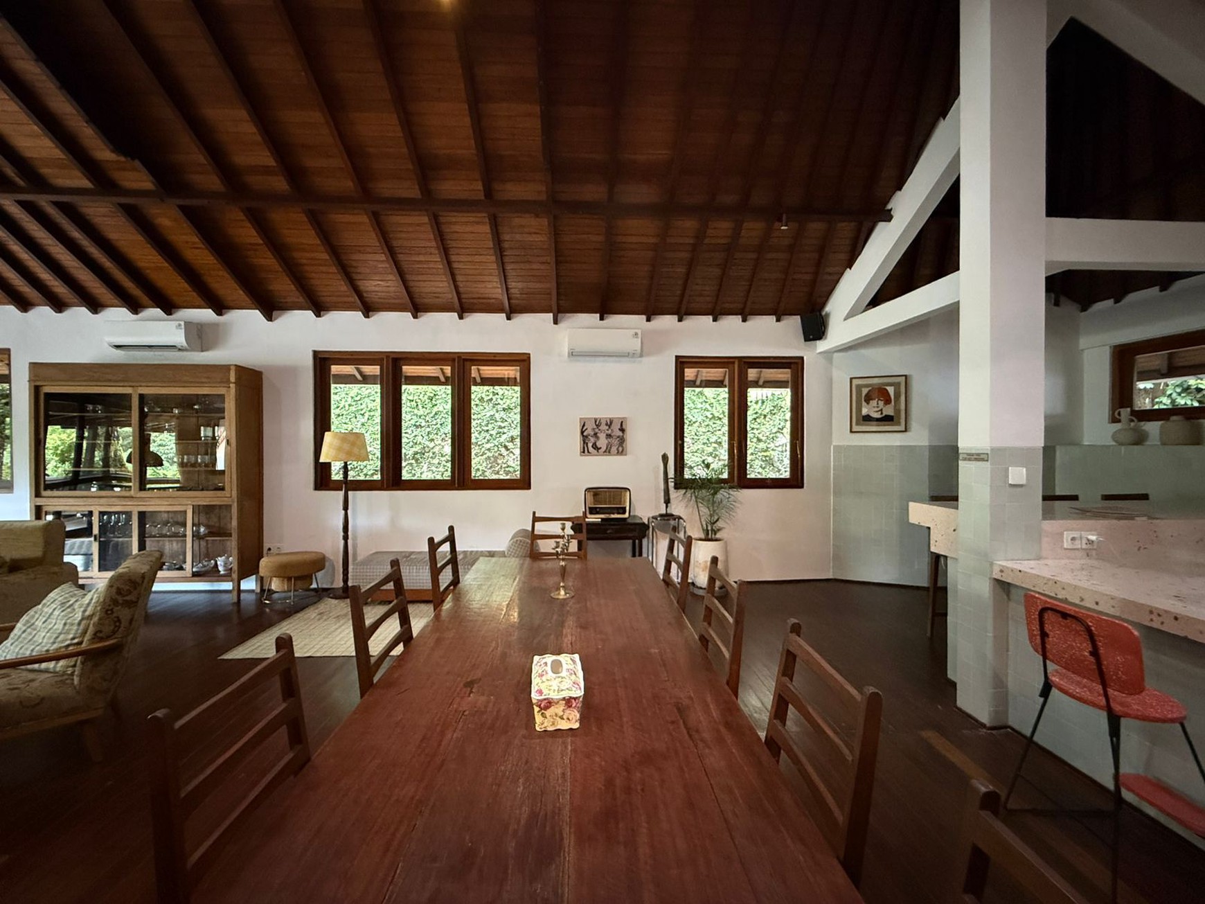 Prime Location Villa For Rent in Kerobokan Semer