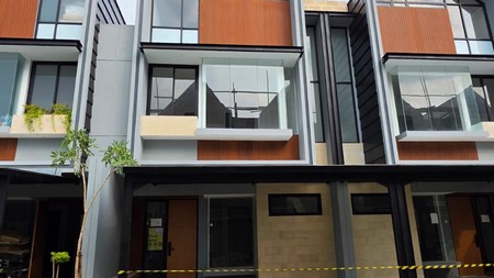 Rumah Bali Resort Tangerang dekat Bandara Soetta.