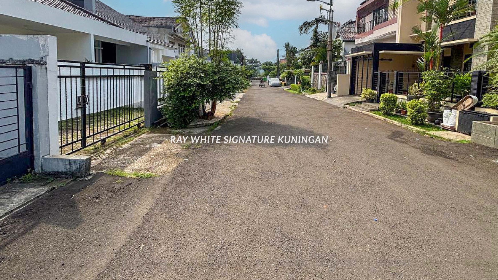 Dijual Rumah 2 Kavling di Bintaro Jaya Sektor 1