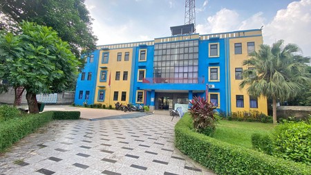 Gedung 3 Lantai di Sumur Batu, Bantar Gebang Kota Bekasi