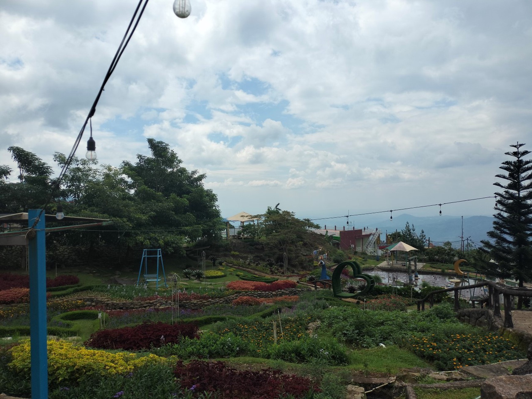 Wisata Alam dan Resort jl Puncak Dua wargajaya Bogor