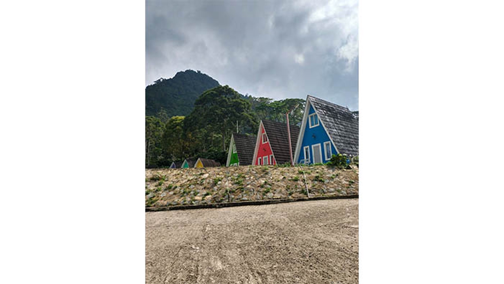 Wisata Alam dan Resort jl Puncak Dua wargajaya Bogor