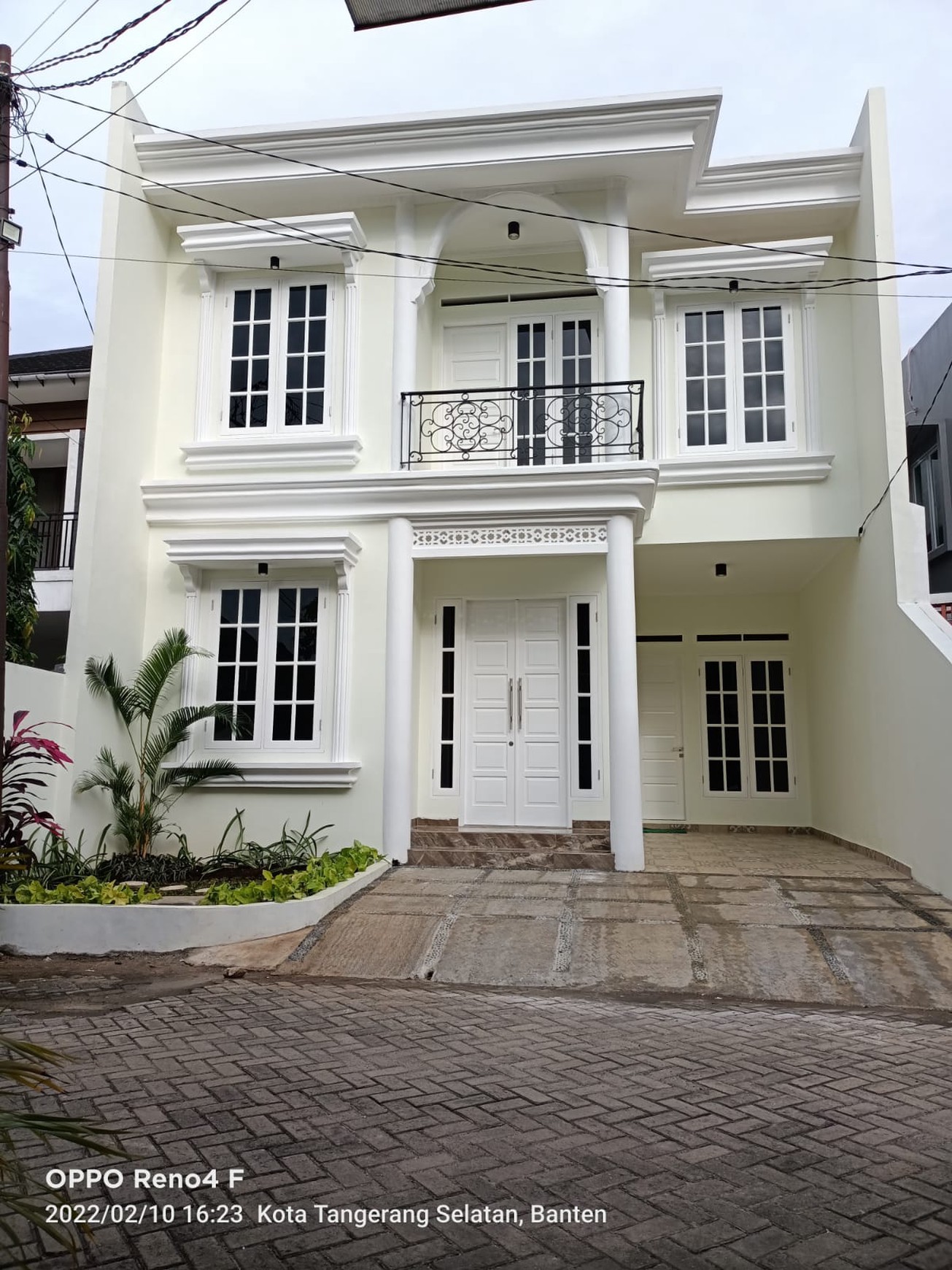 Rumah Bagus Di Griya Torina Bintaro Sektor 3 Tangerang Selatan