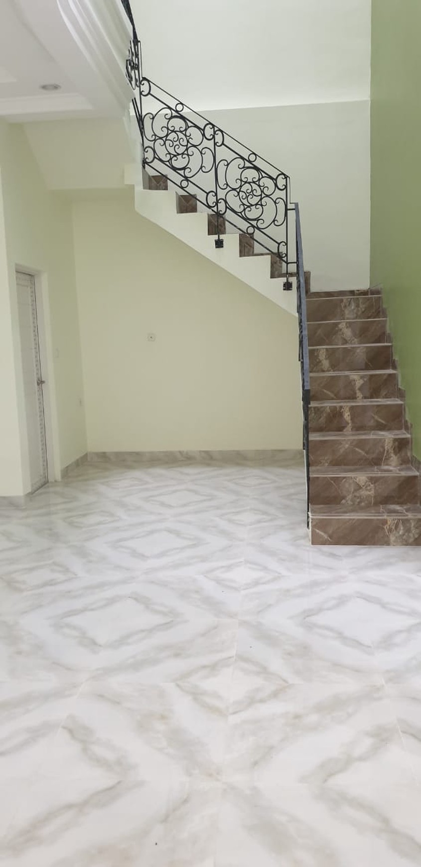 Rumah Bagus Di Griya Torina Bintaro Sektor 3 Tangerang Selatan