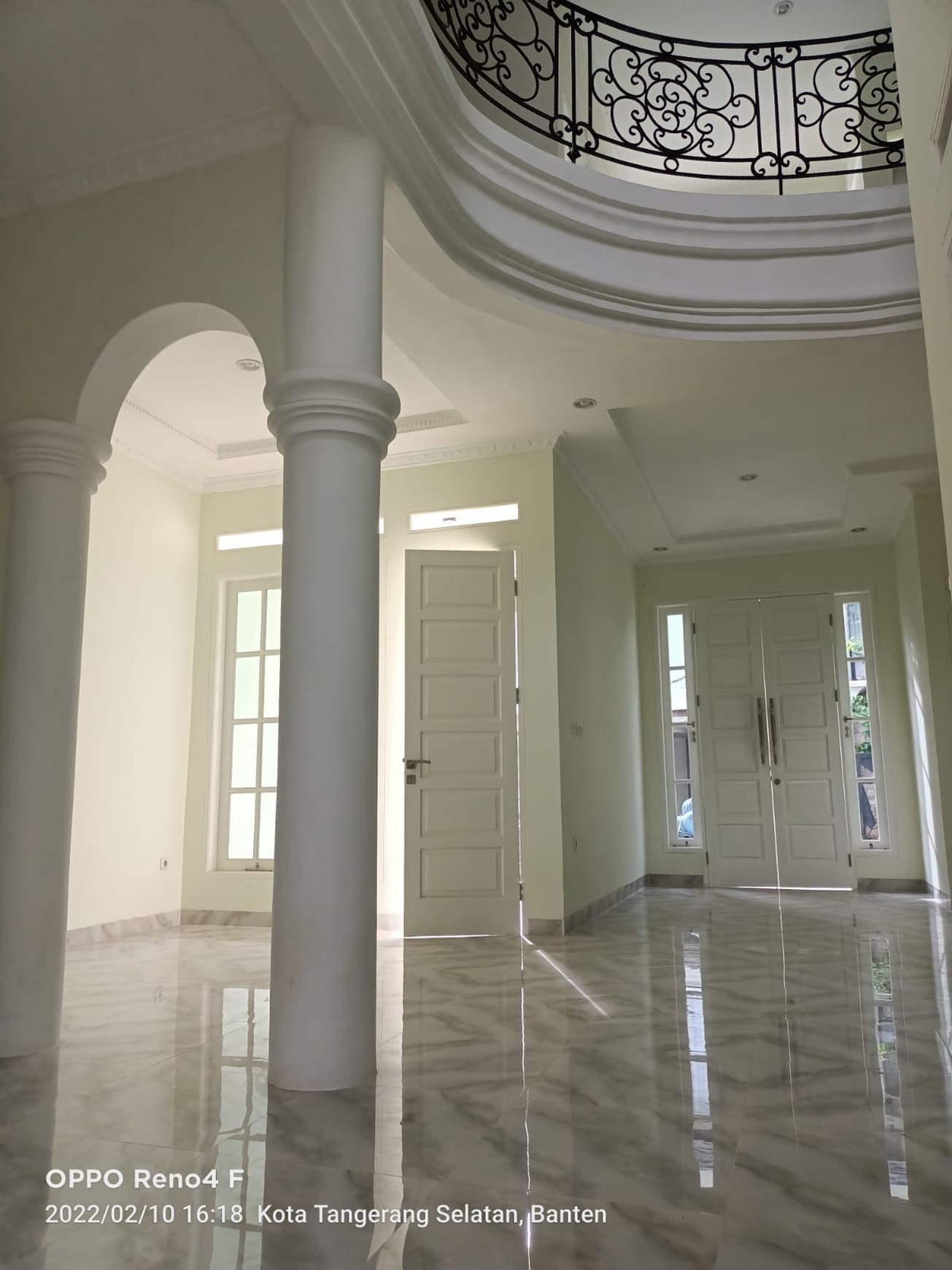 Rumah Bagus Di Griya Torina Bintaro Sektor 3 Tangerang Selatan