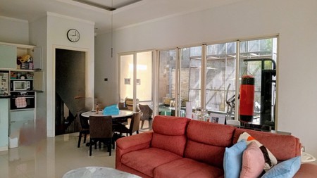 Rumah siap huni,luas tanah 254 di Bintaro Jaya 7