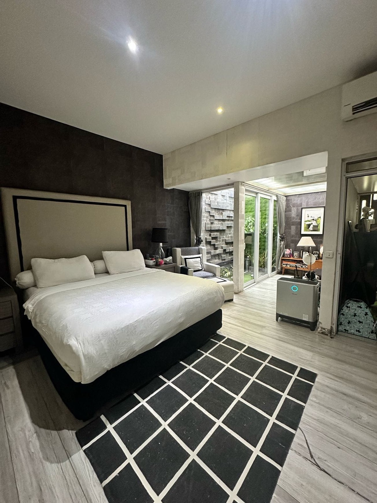 2 Rumah Luas jadi 1 Sudah SHM 2 Lantai Lokasi Strategis @Bintaro -Sektor 9