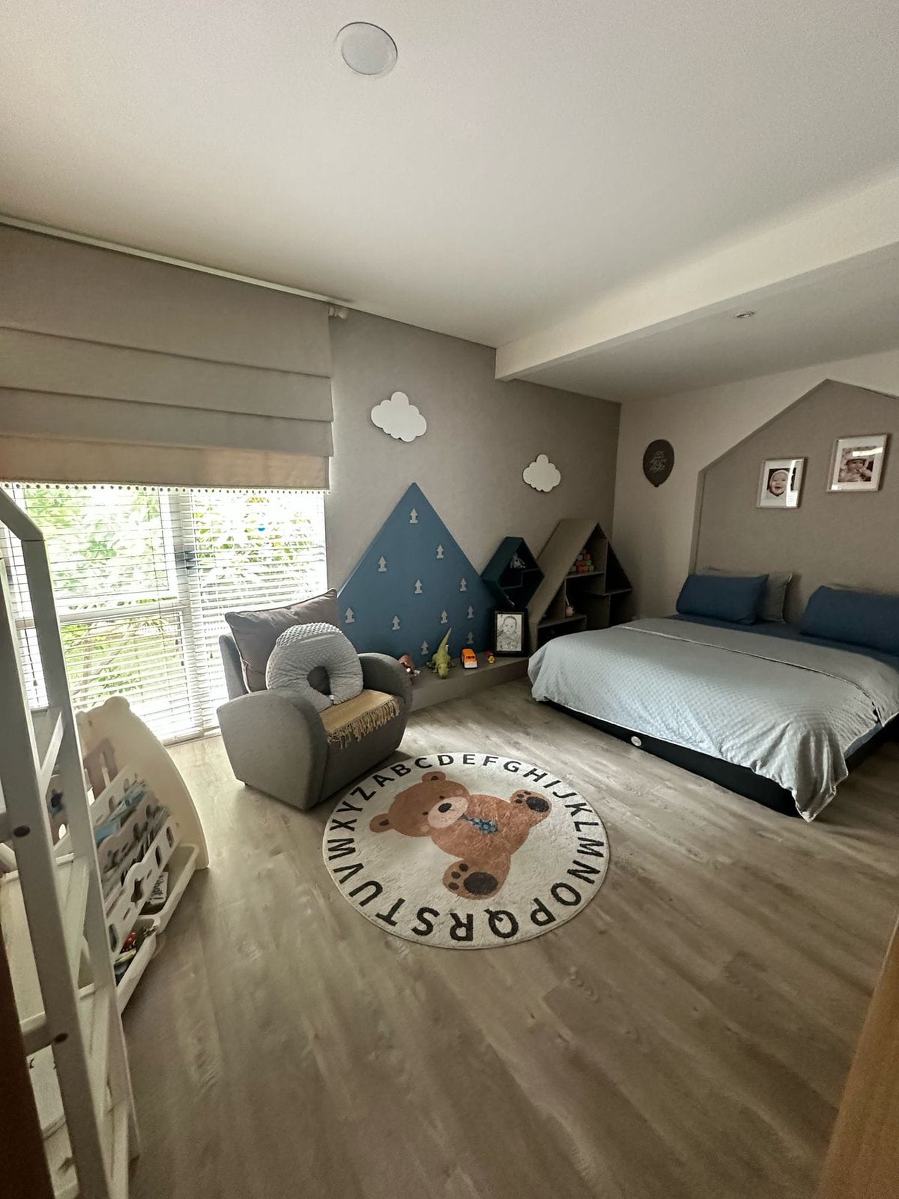 2 Rumah Luas jadi 1 Sudah SHM 2 Lantai Lokasi Strategis @Bintaro -Sektor 9