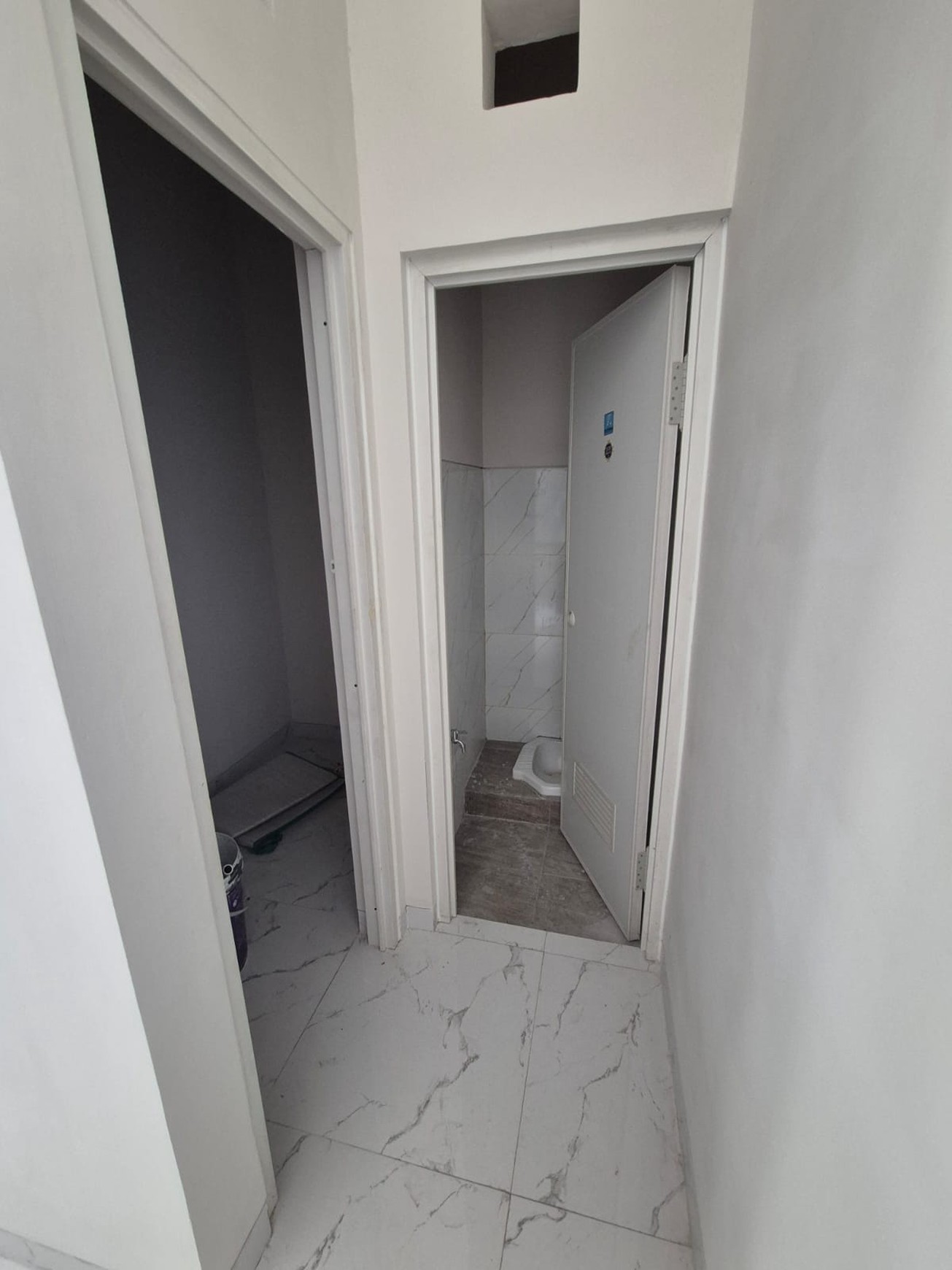 Dijual 2 unit Rumah BARU FRESH SUTOREJO UTARA ( MAIN ROAD ), Surabaya Timur