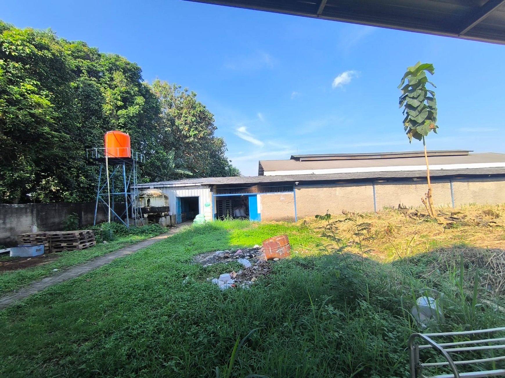 Gudang siap pakai  Tambun selatan