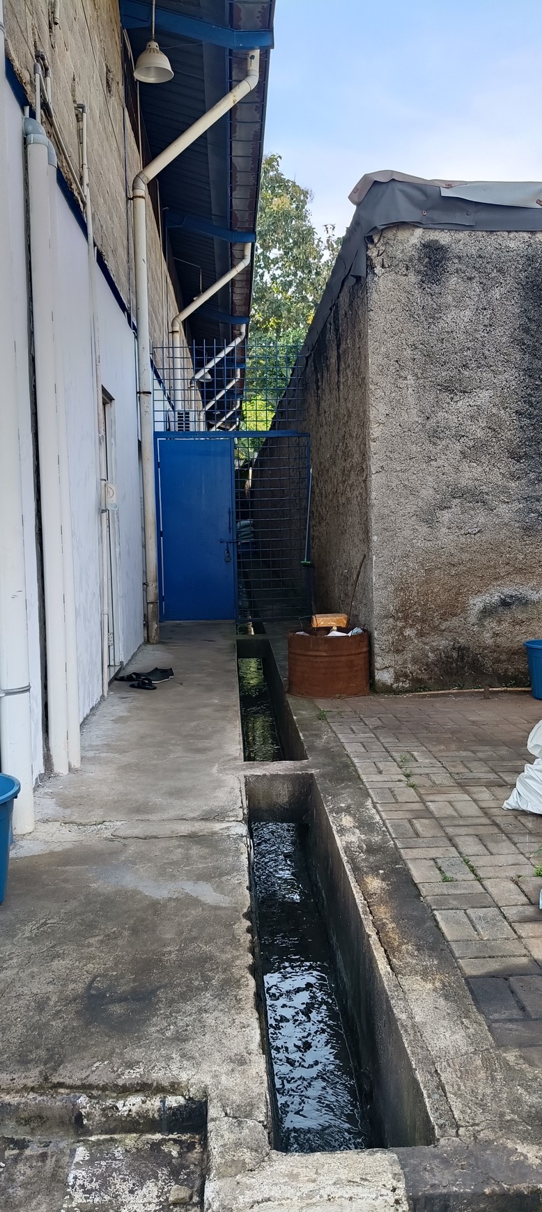 Gudang siap pakai  Tambun selatan