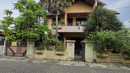 Rumah 2 lantai luas 300 m2 di jalan Bima , Kavling Agraria. Karawaci Tanggerang kota