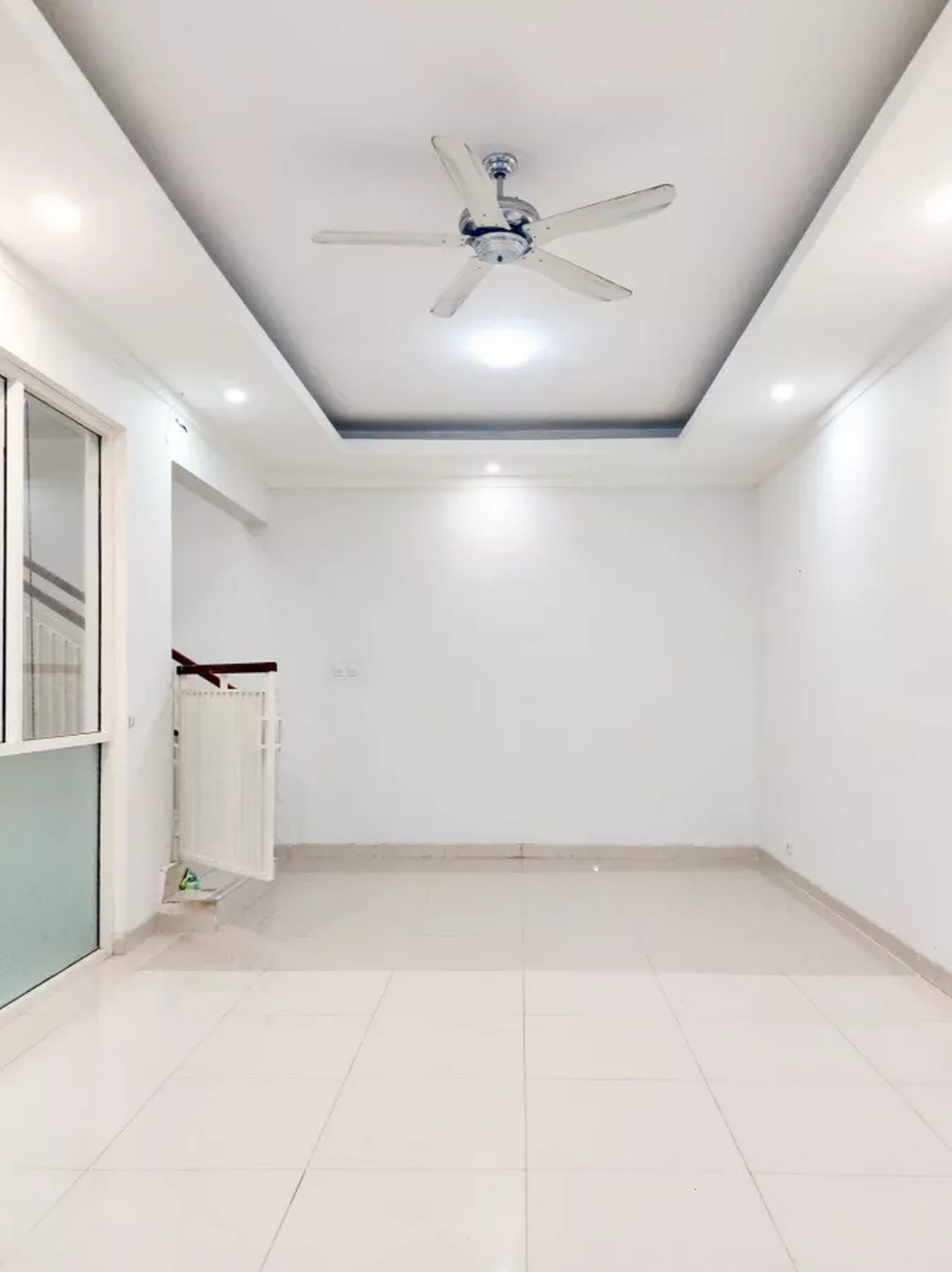Rumah Murah sdh renov dgn ruang terbuka di Kebayoran Village, Bintaro