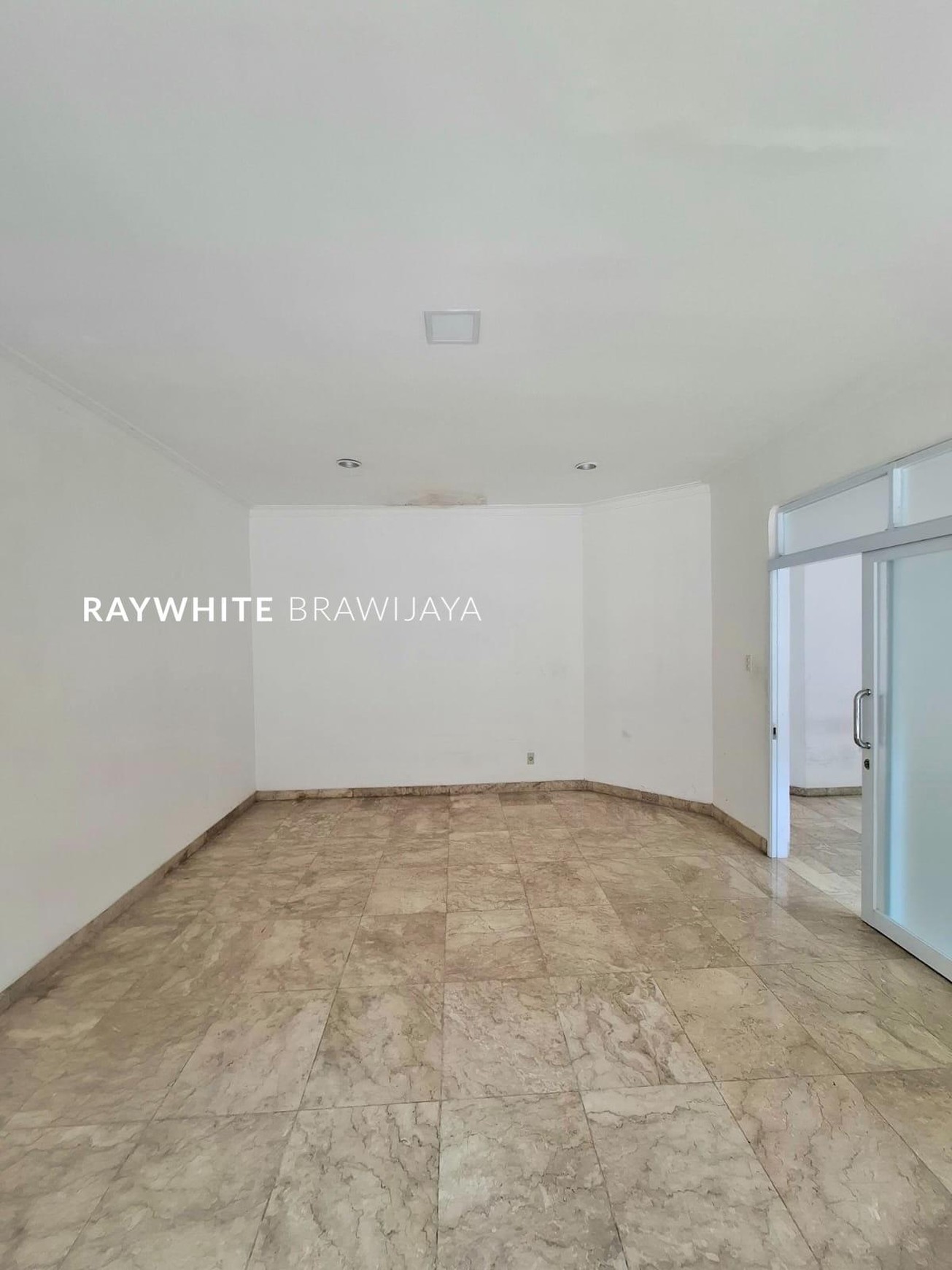 Rumah Siap Huni Cocok Untuk usaha Area Kebayoran Baru