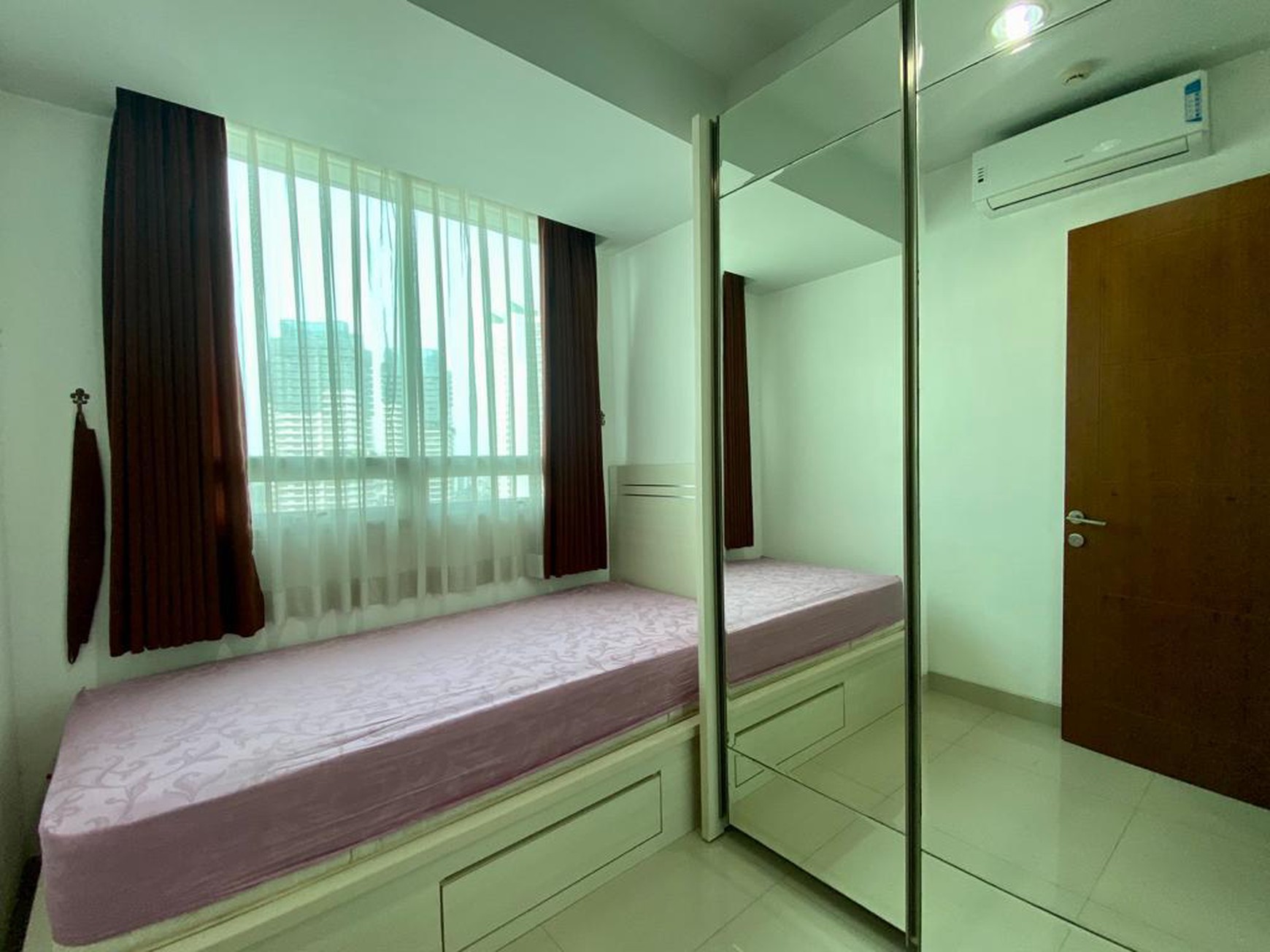 Disewa Apartemen Springhill Terrace, Tower Sandalwood, 3BR
