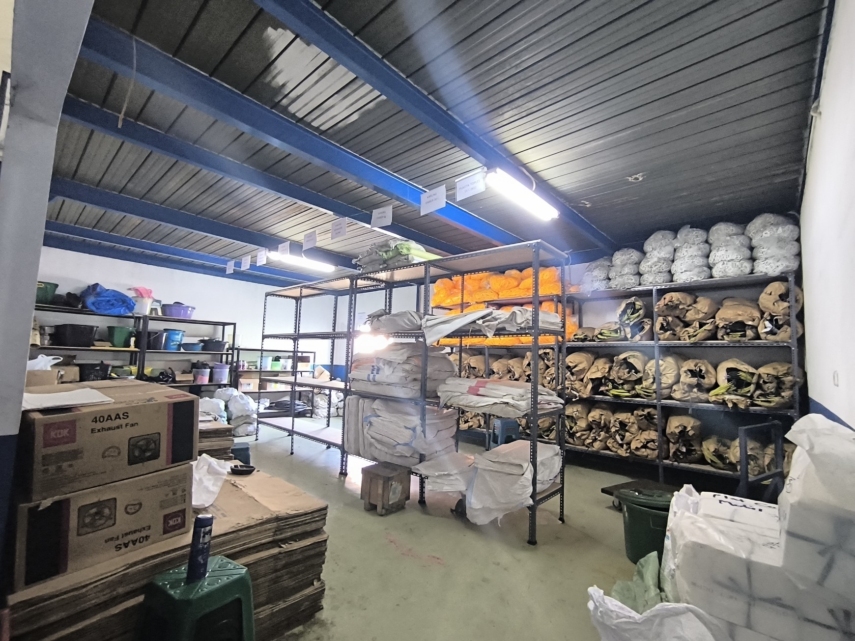 Dijual Workshop / Pabrik Siap Pakai di Jl. Raya Setu, Cibuntu, Cibitung