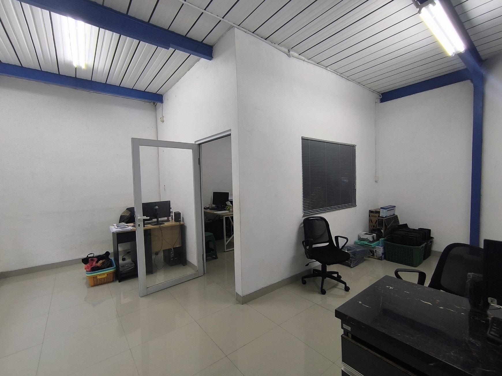 Dijual Workshop / Pabrik Siap Pakai di Jl. Raya Setu, Cibuntu, Cibitung