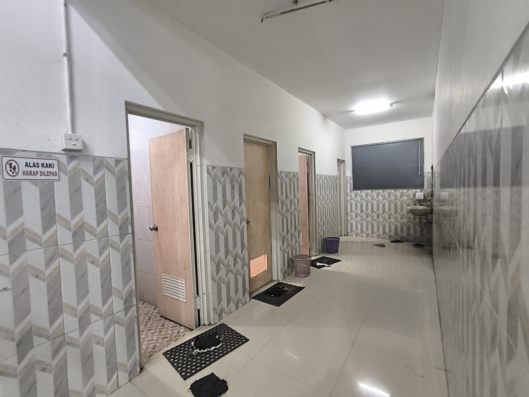 Dijual Workshop / Pabrik Siap Pakai di Jl. Raya Setu, Cibuntu, Cibitung
