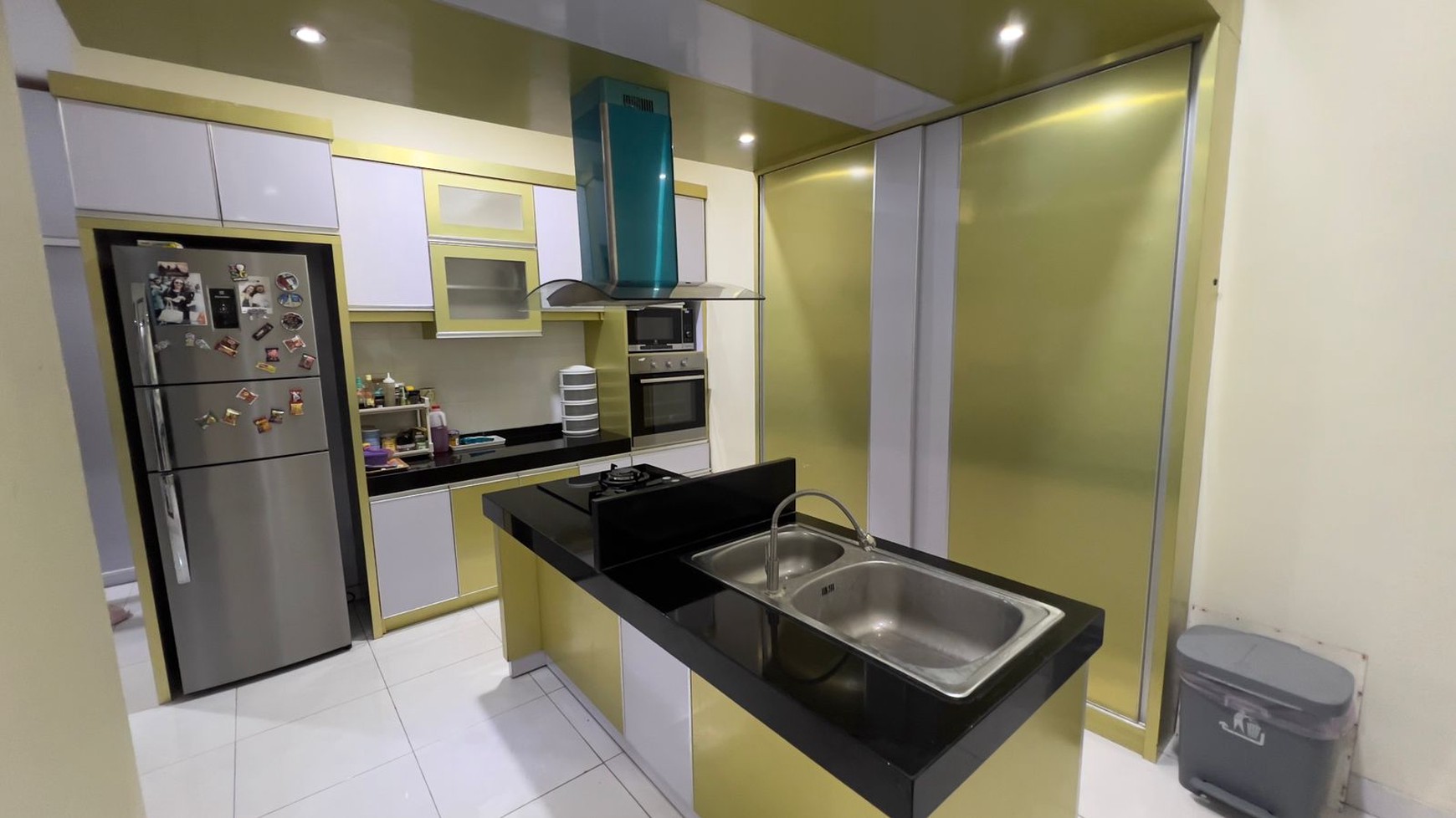 Posisi HOOK Semi Furnished!! Rumah Cantik 2 Lantai Siap Huni dalam Cluster @Bintaro -Sektor 9