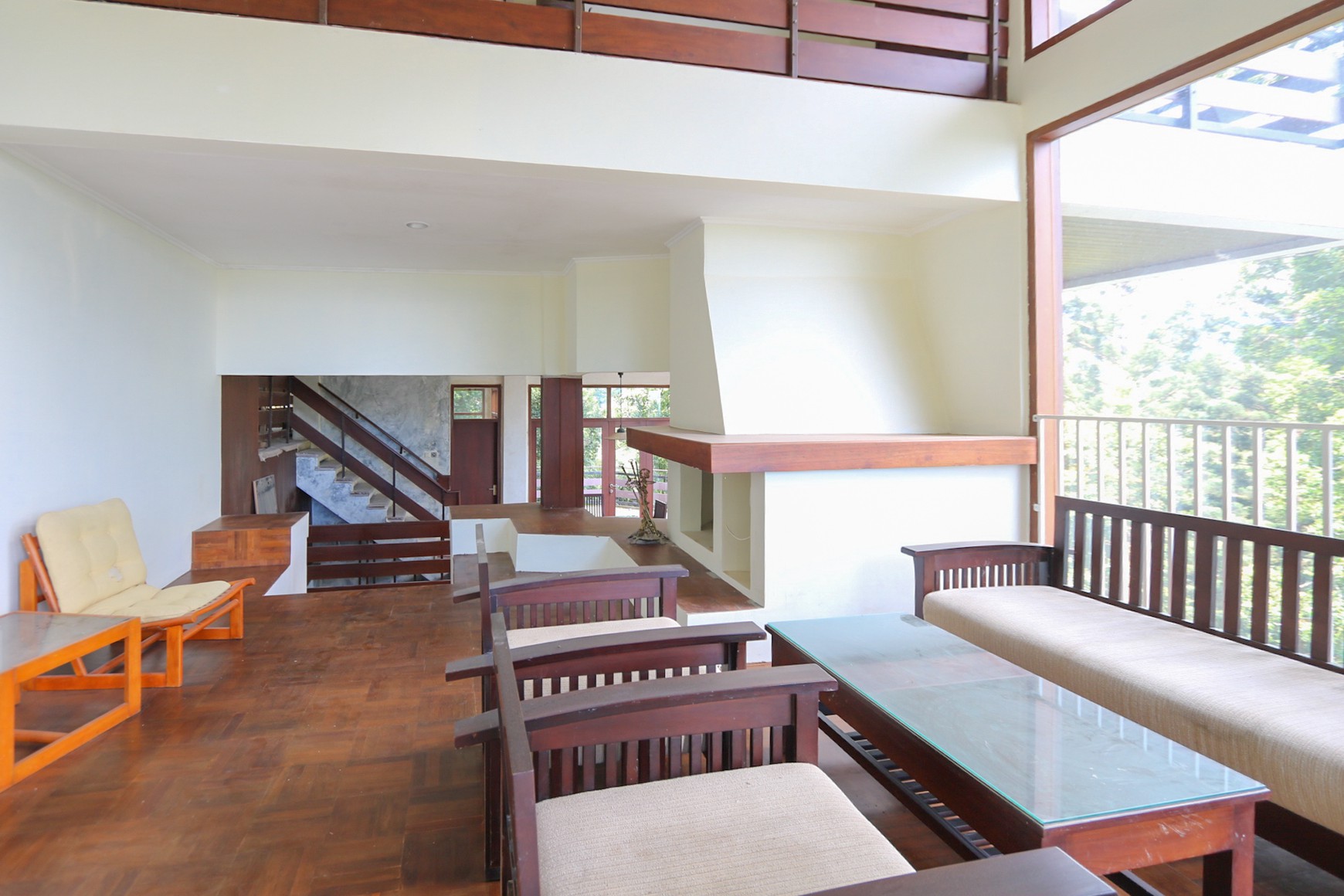 VILLA SIAP HUNI, VIEW TERBAIK DI VILLA MEGA INDAH, MEGA MENDUNG, PUNCAK, AKSES MUDAH DARI SENTUL CITY, BOGOR
