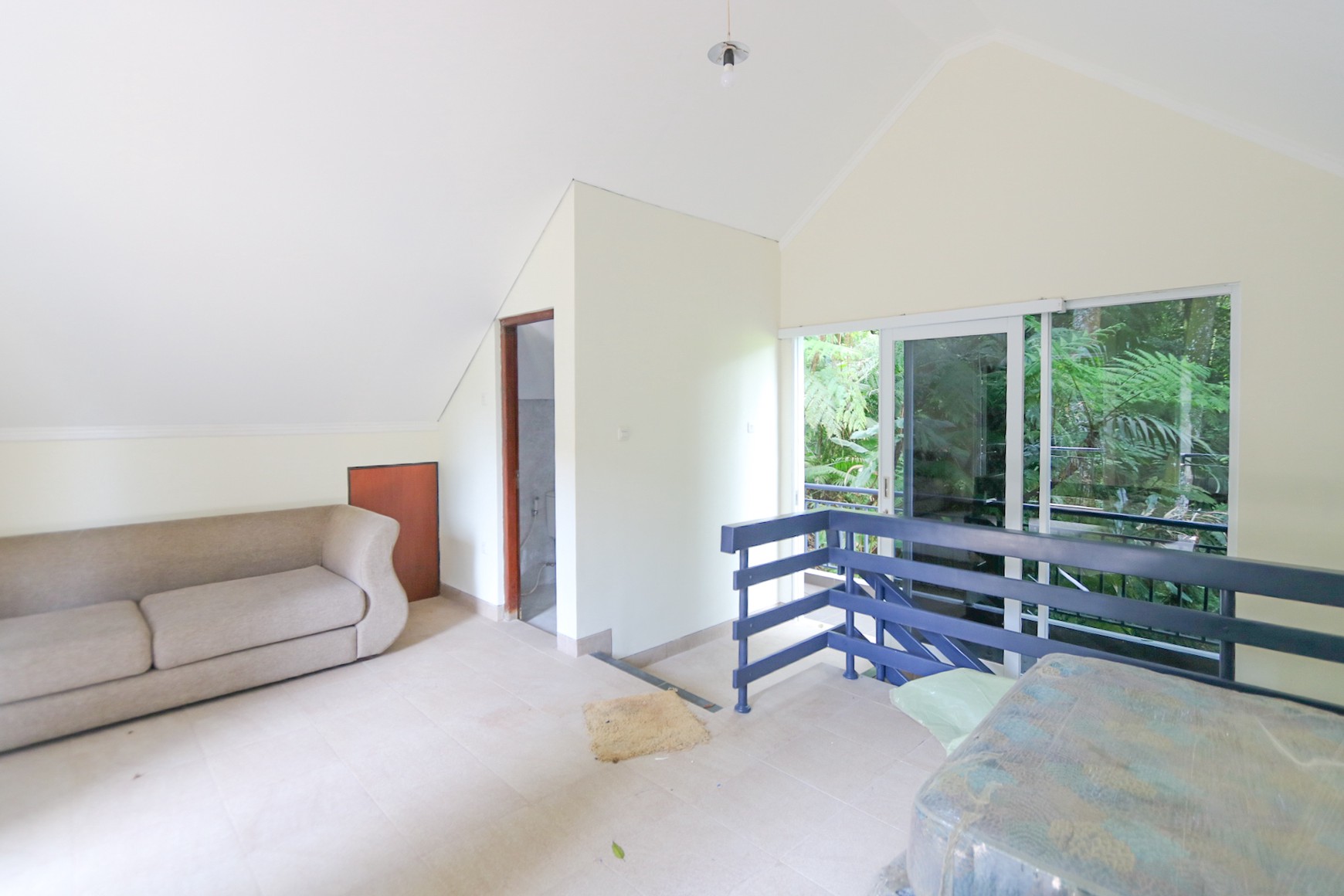 VILLA SIAP HUNI, VIEW TERBAIK DI VILLA MEGA INDAH, MEGA MENDUNG, PUNCAK, AKSES MUDAH DARI SENTUL CITY, BOGOR