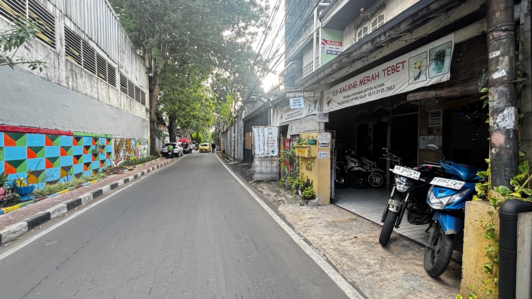 Rumah 2 Lantai Akses Jalan 2 Mobil Di Tebet Timur, Strategis, Dan 50 Meter Dari St. KA Cawang