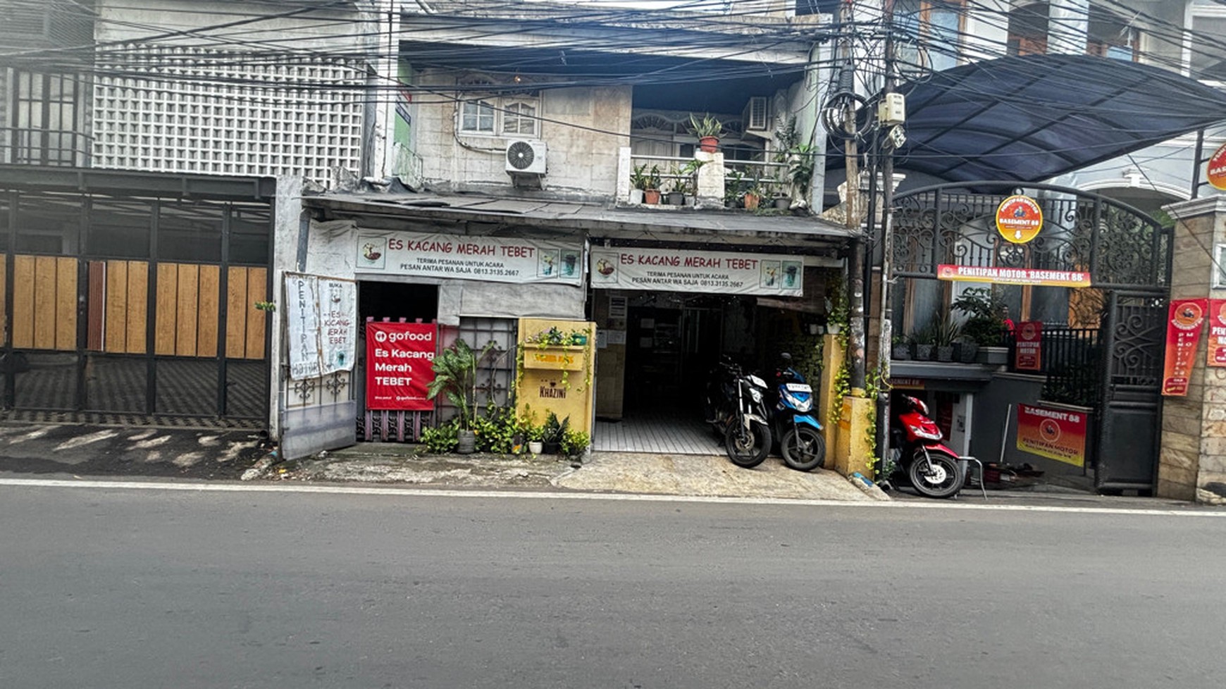 Rumah 2 Lantai Akses Jalan 2 Mobil Di Tebet Timur, Strategis, Dan 50 Meter Dari St. KA Cawang