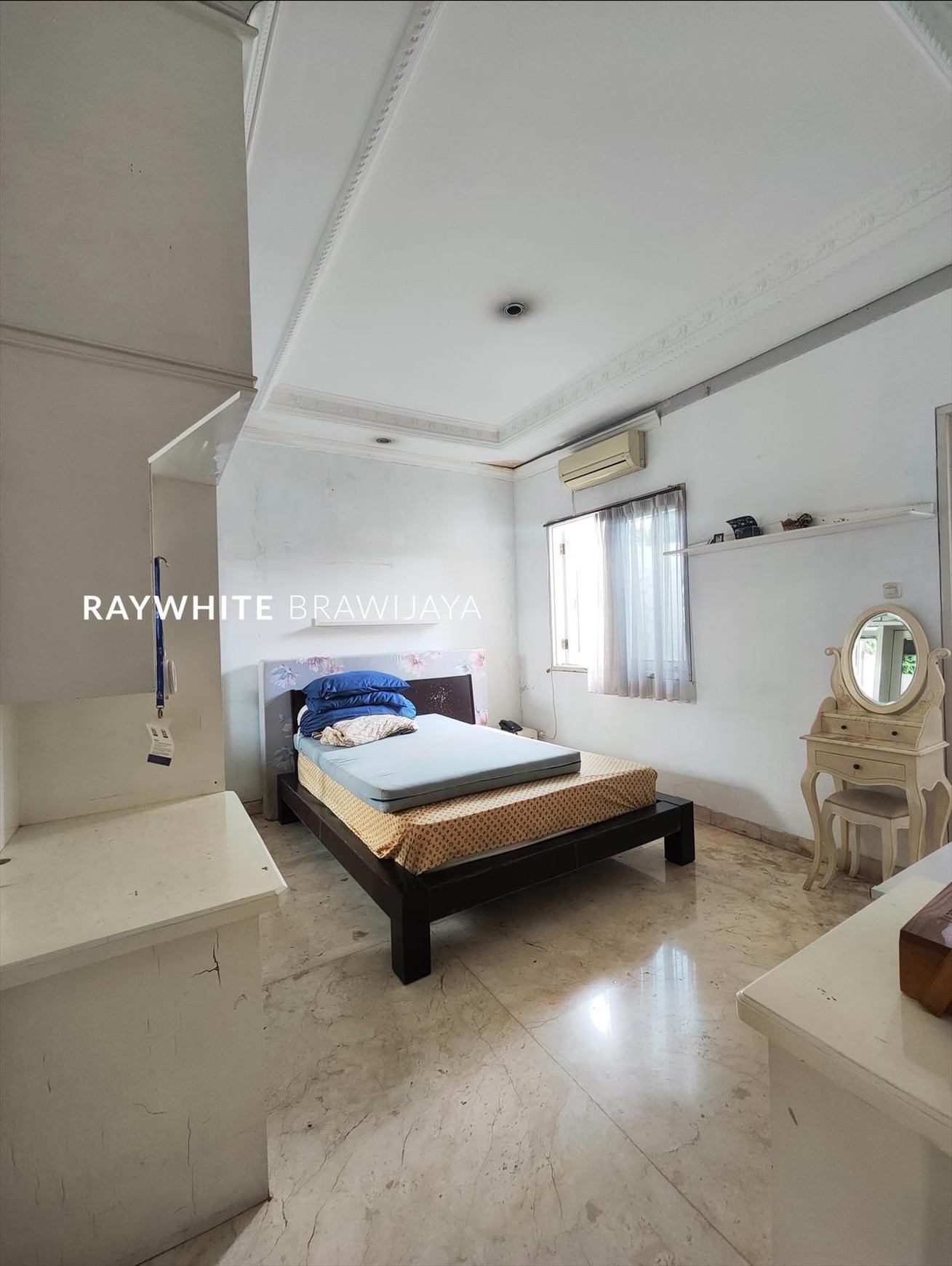 Rumah Dalam Perumahan Nyaman dan Tenang Area Bintaro Rempoa