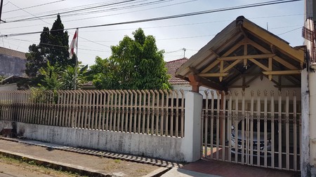 Dijual Cepat Rumah Luas Siap Huni Lokasi Di Darmo Harapan Surabaya