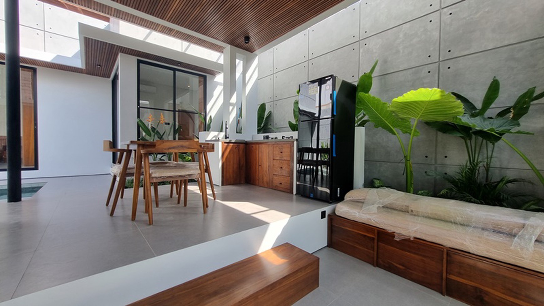 New Stylish 2-Bedroom Villa for Lease in the Heart of Seminyak