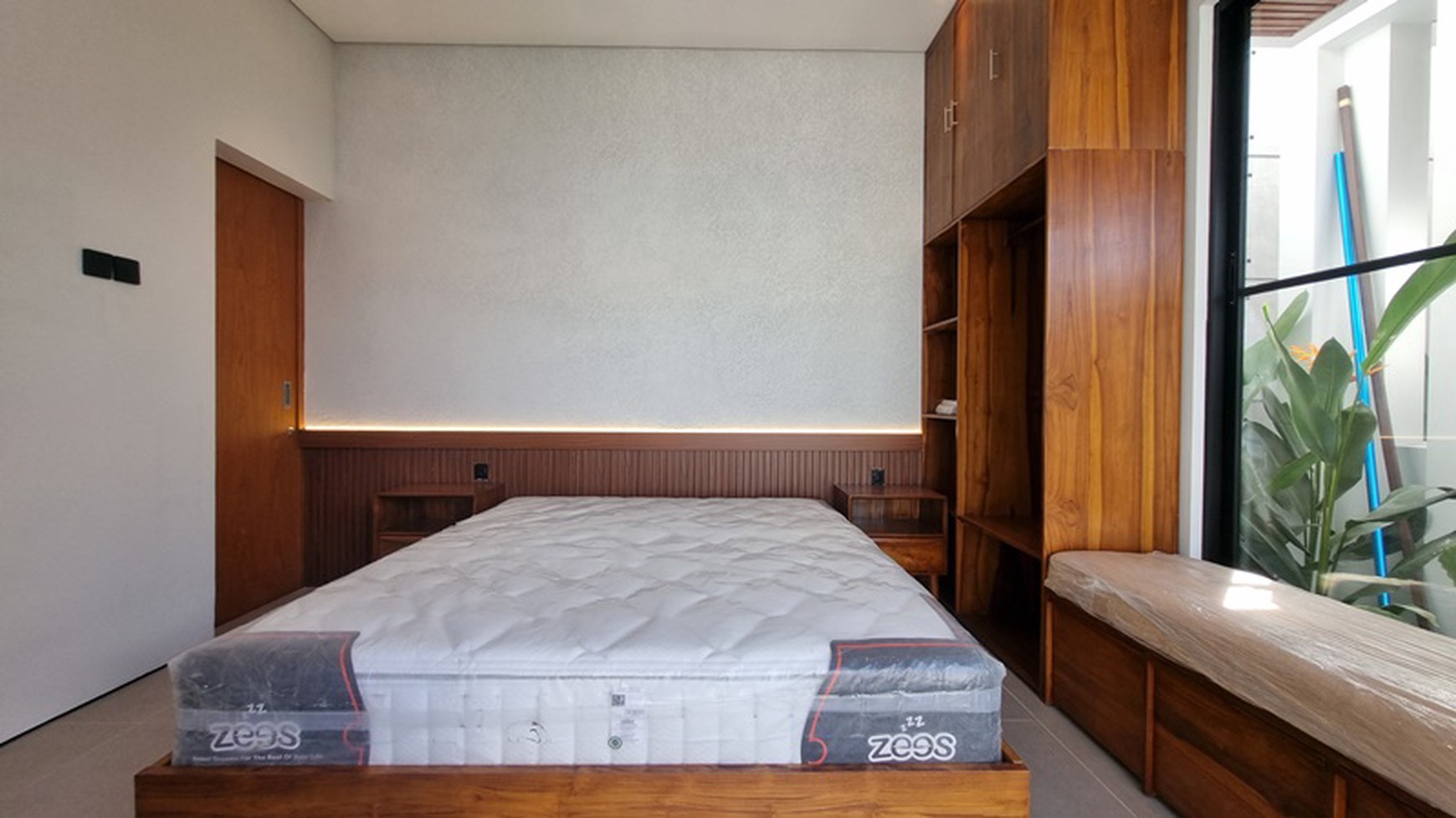 New Stylish 2-Bedroom Villa for Lease in the Heart of Seminyak