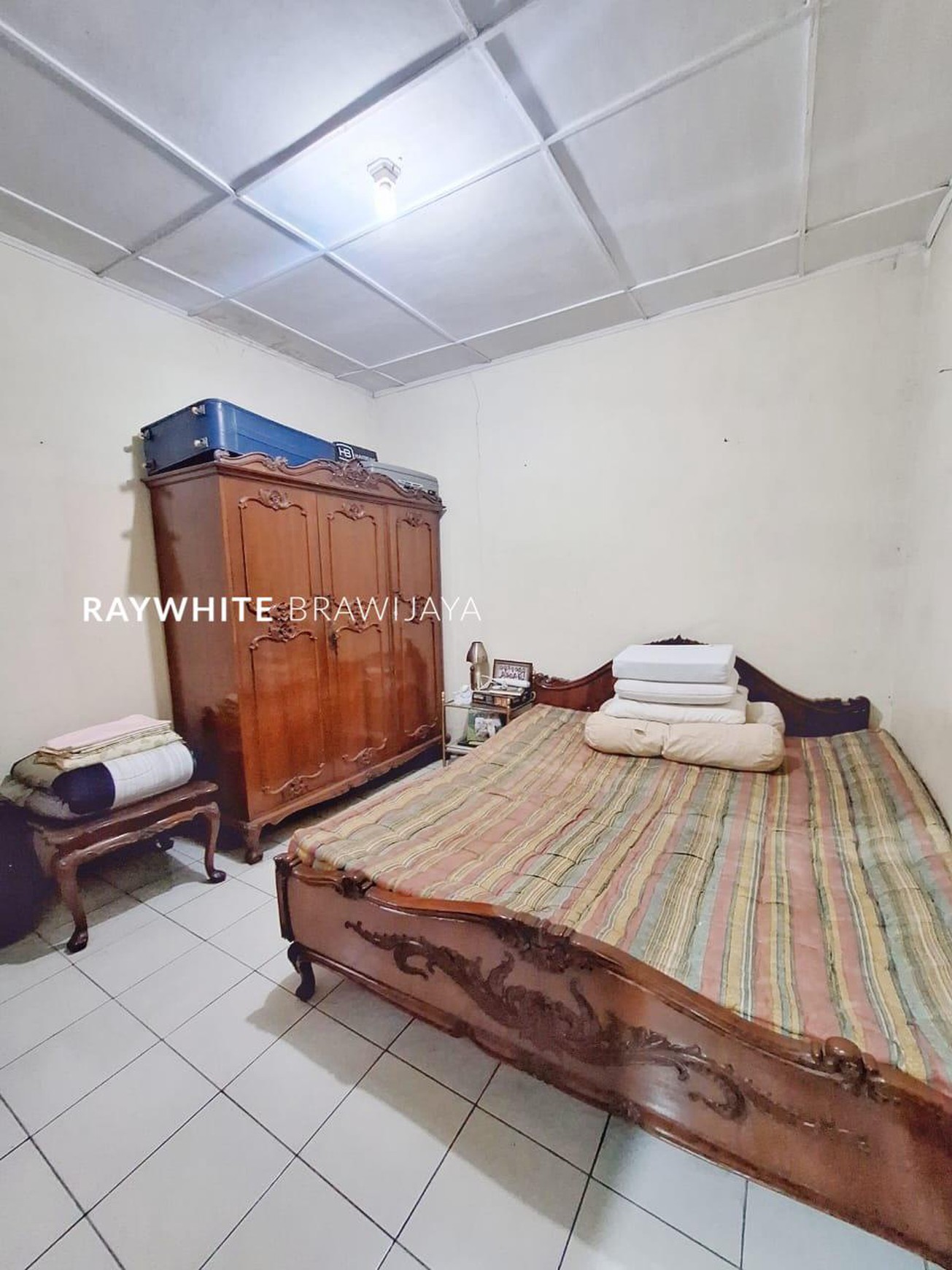Rumah Bangunan 2 Lantai Lingkungan Tenang Area Sukajadi Bandung