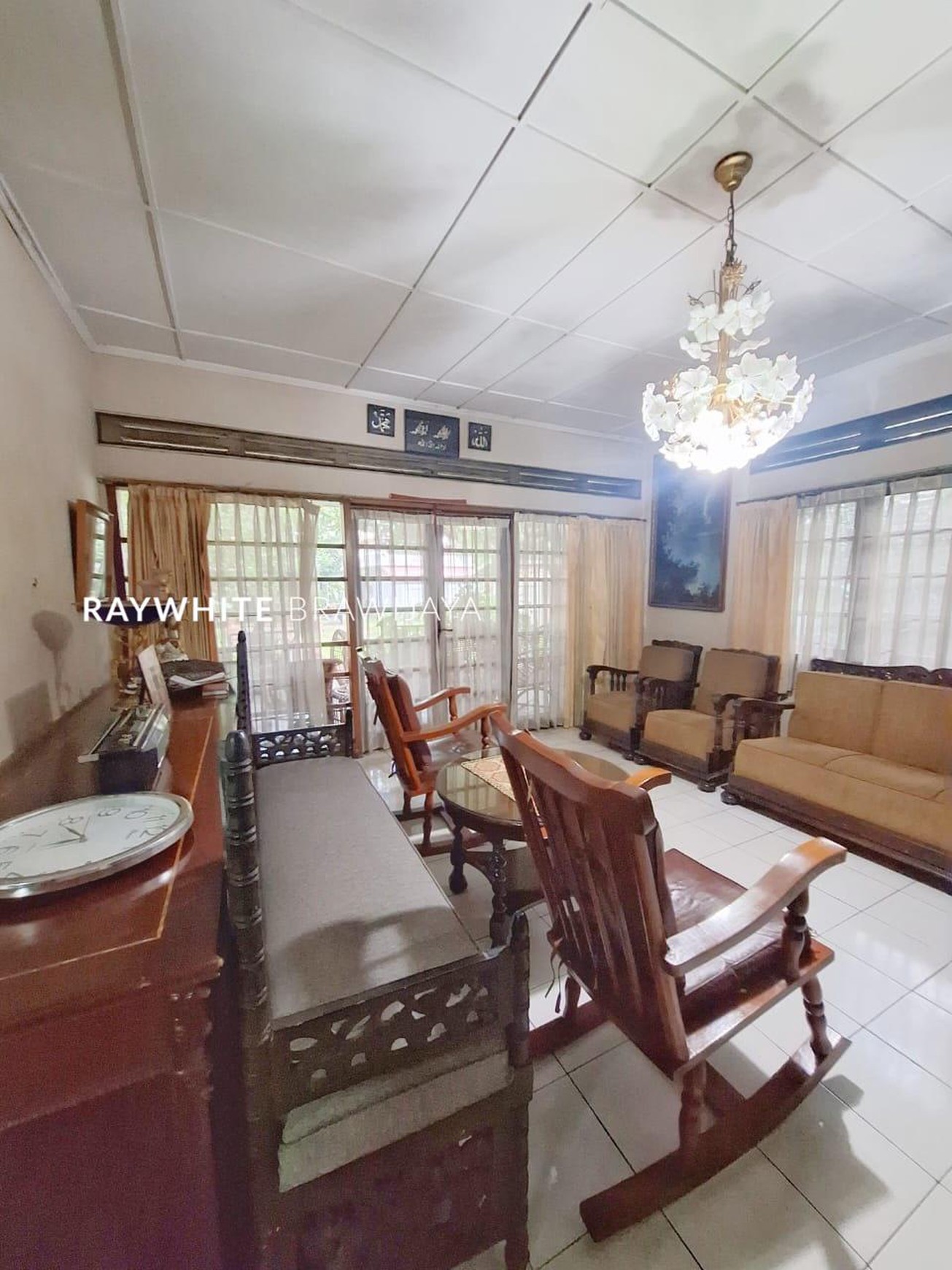Rumah Bangunan 2 Lantai Lingkungan Tenang Area Sukajadi Bandung