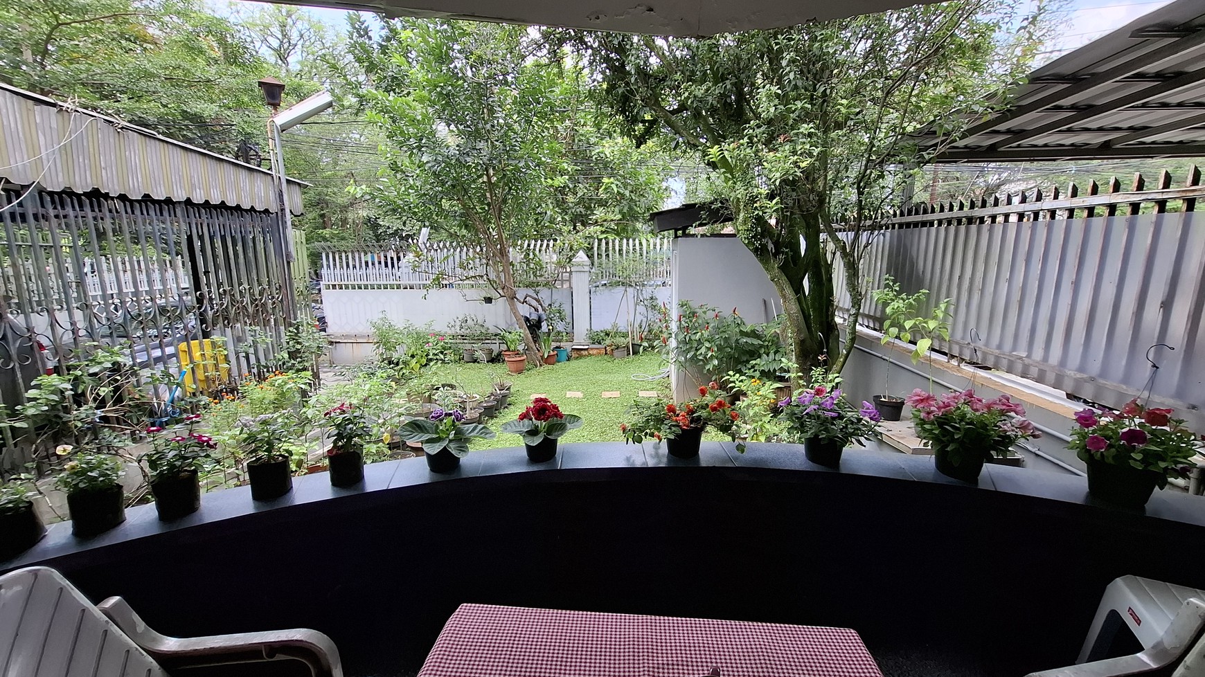 Rumah Lama Sayap Riau Cocok untuk Cafe & Kos Kosan