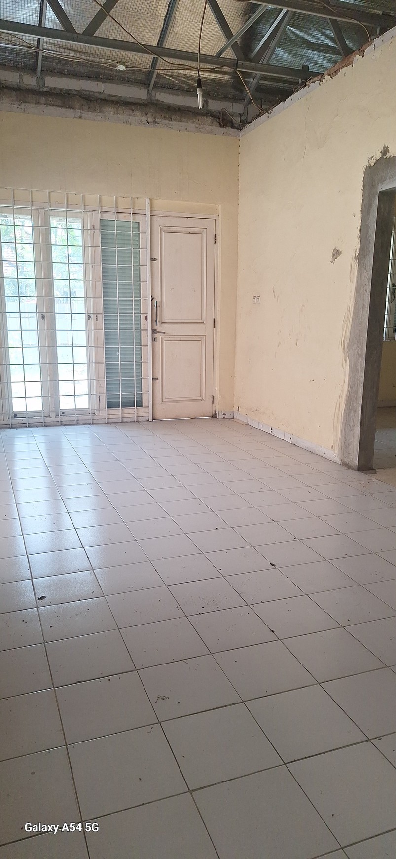 Diseawakan Rumah Di Daerah prime ,LOkasi 500 M dari Rasuna Saih.Cocok Utk Silent Office, Rumah Tinggal