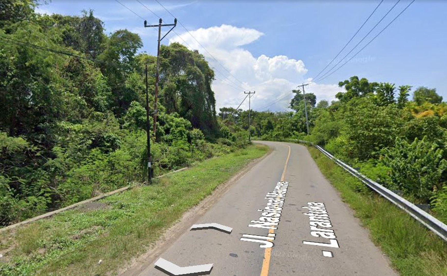 Dijual Tanah Murah Ex Pabrik Jl. Nasional Maumere - Larantuka, NTT Dekat Santai Divers Maumere