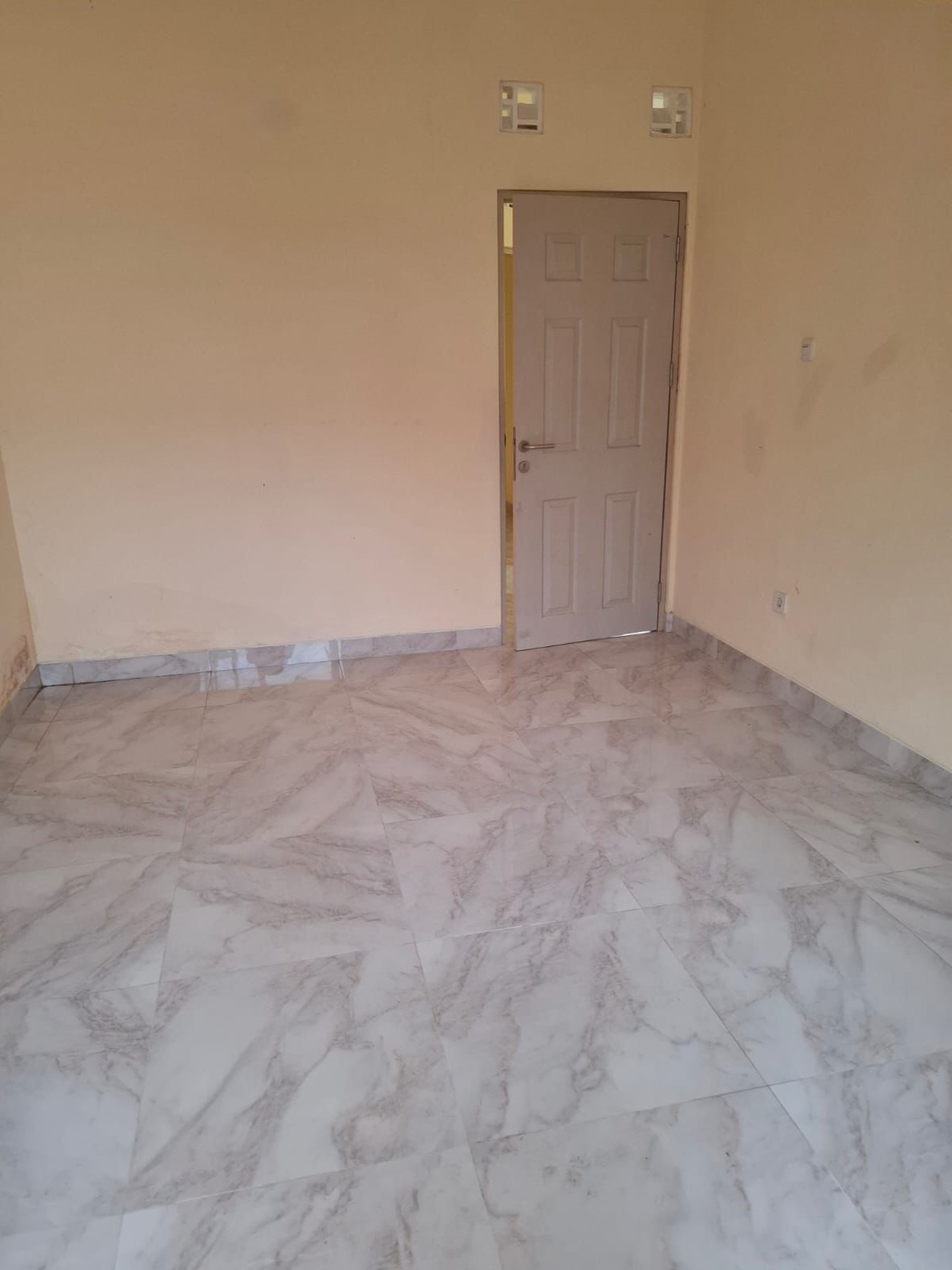 Disewa rumah siap huni serpong city paradise tangerang strategis rapih terawat