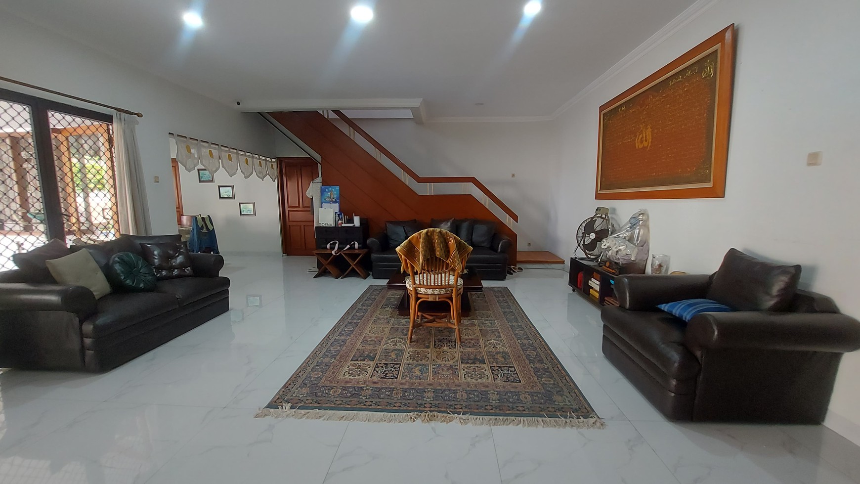 Rumah Super Strategis Dengan Kolam Renang Siap Huni di Kebayoran Baru