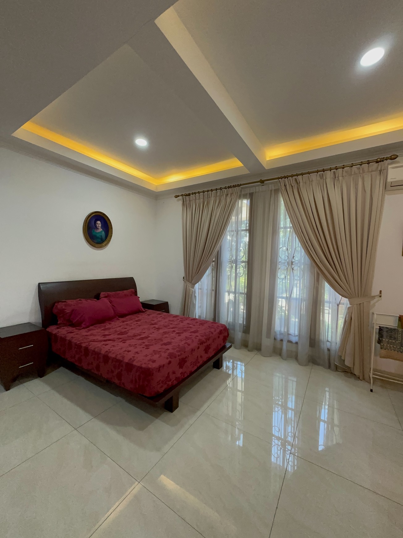 Rumah dijual semi furnished Cinere