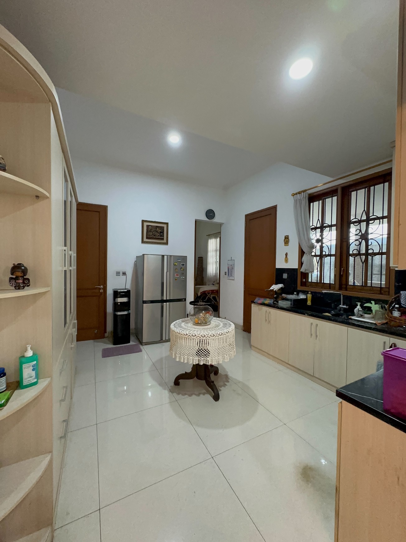Rumah dijual semi furnished Cinere