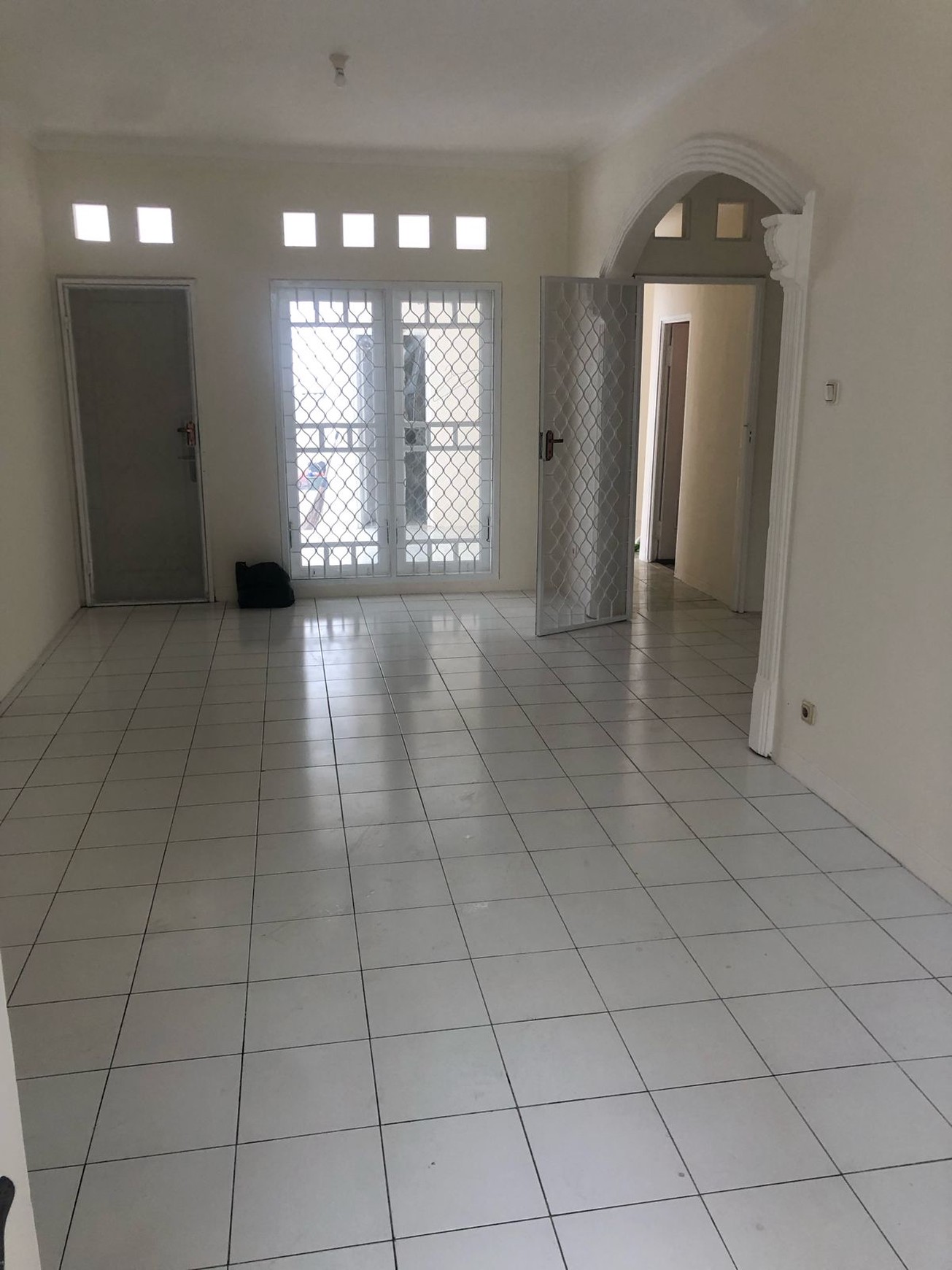 Rumah Renovasi di Nusa Loka BSD