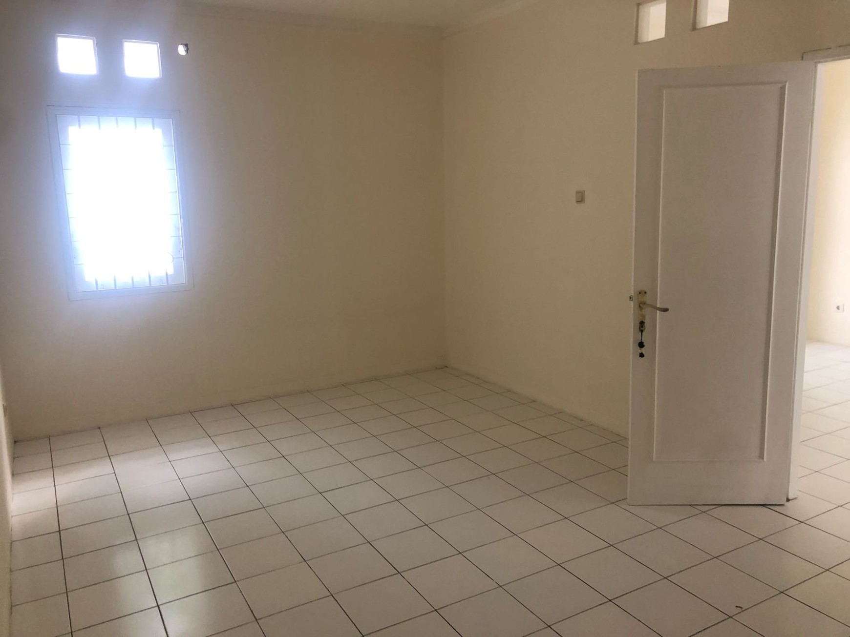 Rumah Renovasi di Nusa Loka BSD