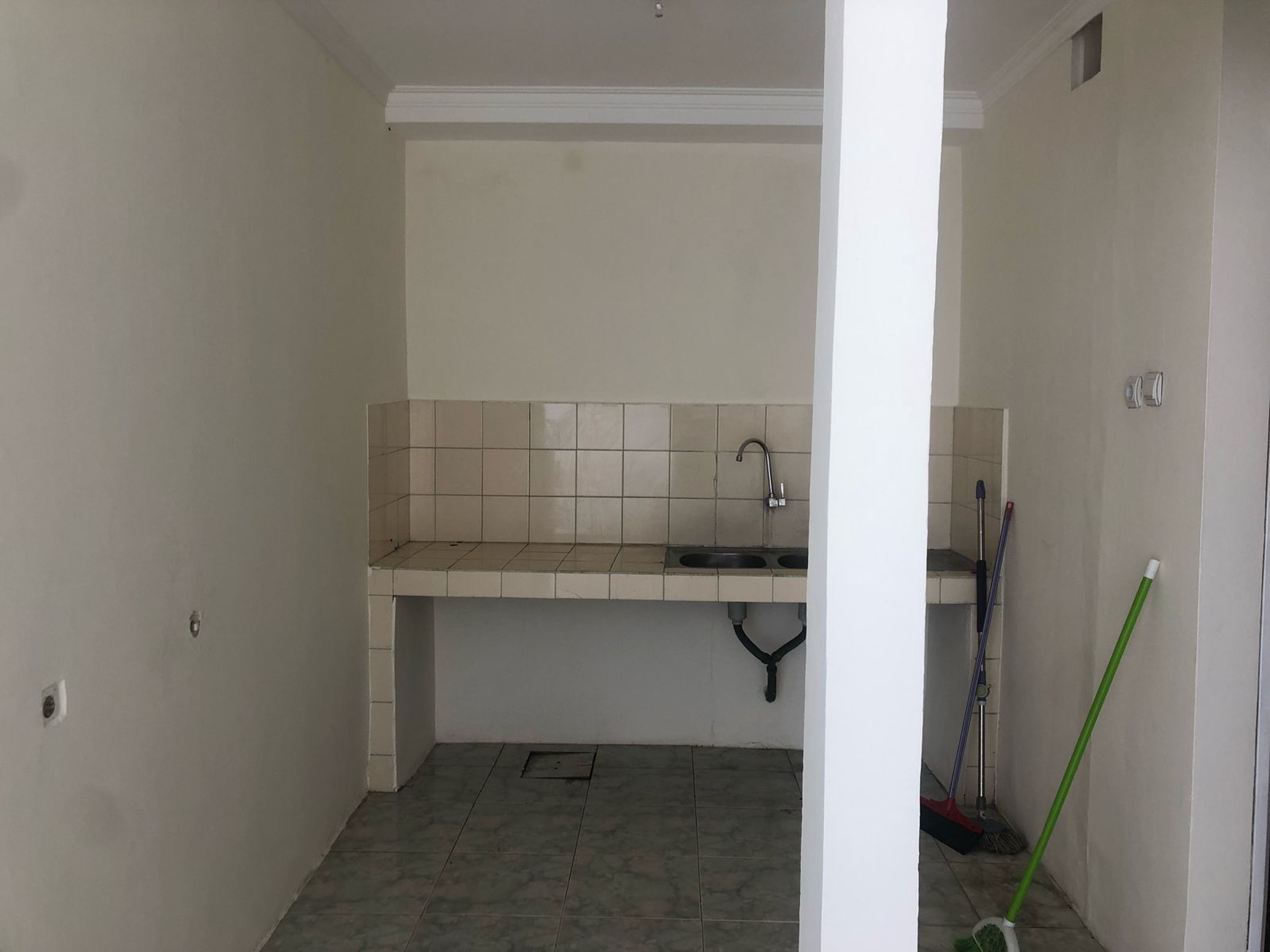 Rumah Renovasi di Nusa Loka BSD