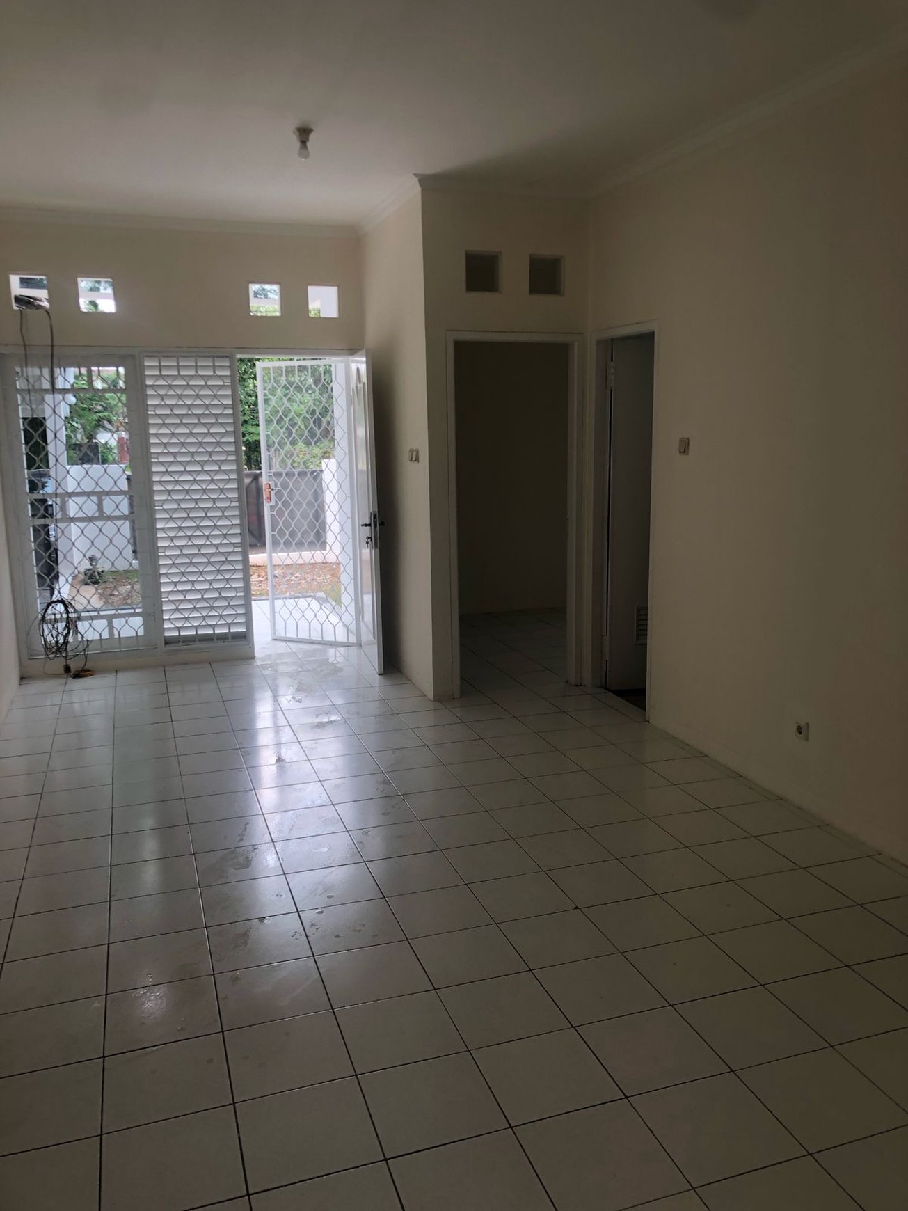 Rumah Renovasi di Nusa Loka BSD