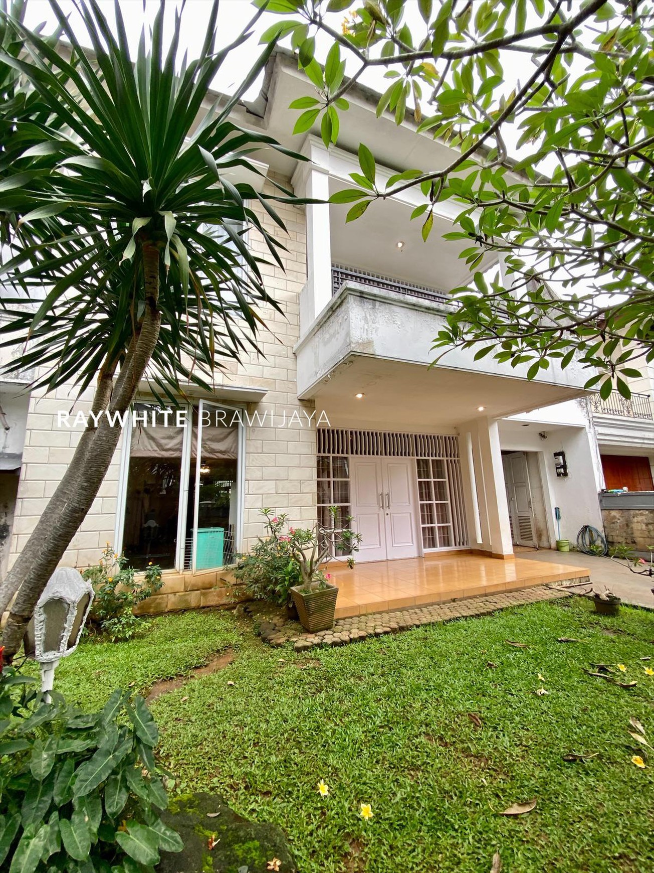 Rumah Siap Huni Lingkungan Tenang Area Pondok Indah